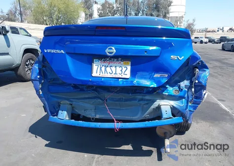 2015 Nissan Versa 1.6 Sv z USA, uszkodzony, nr VIN 3N1CN7AP8FL812874